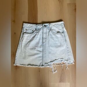 American Eagle - Distressed Raw Hem Light Wash Denim Mini Skirt